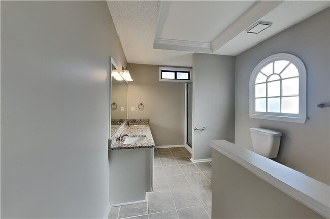 Building Photo - 629 Driftwood Dr