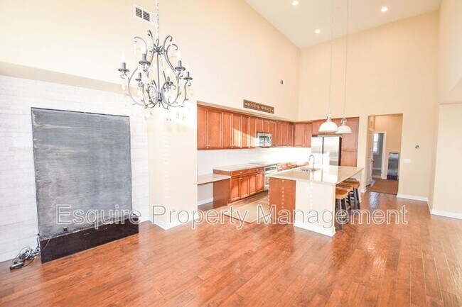 Building Photo - 202 Village Commons Blvd