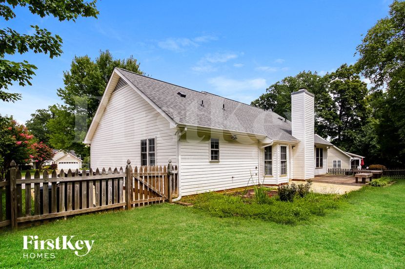 Building Photo - 12 Montford Ct