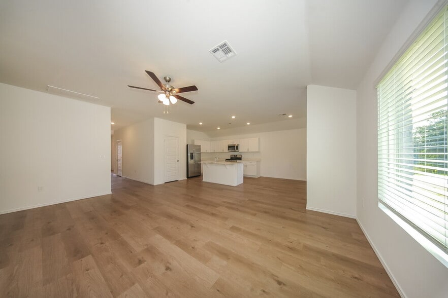 Building Photo - 5908 Norway Spruce St