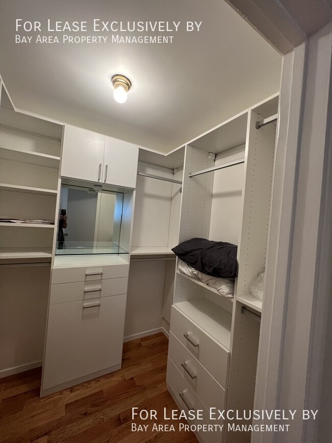 Building Photo - Pet-friendly, ground floor 2BR/2BA condo n...