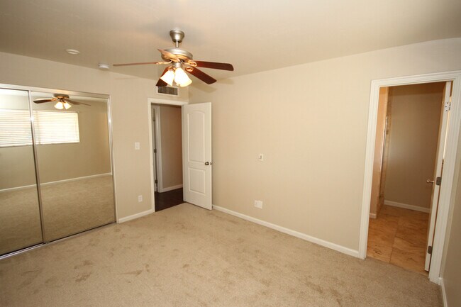 Building Photo - Beautiful South Scottsdale Home for Rent!