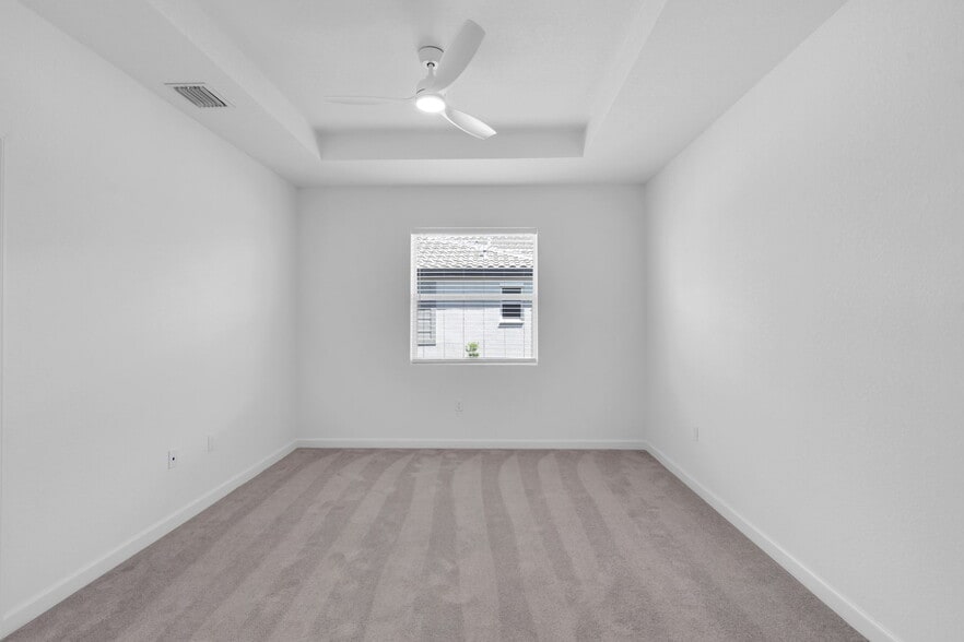 Building Photo - 105 SW 184th Pl