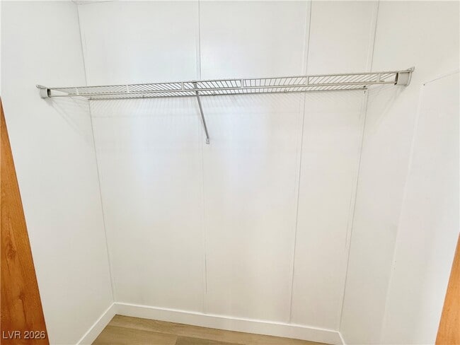 Building Photo - 4210 E Cheyenne Way