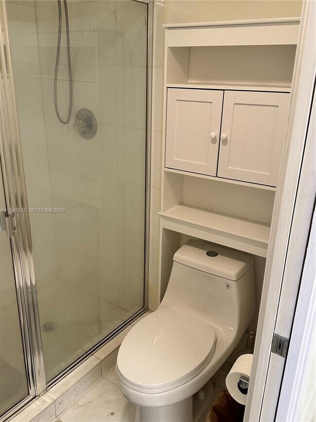 Building Photo - 3530 Mystic Pointe Dr