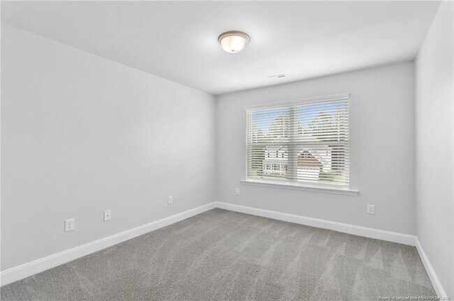 Building Photo - 243 Spring Flowers Dr
