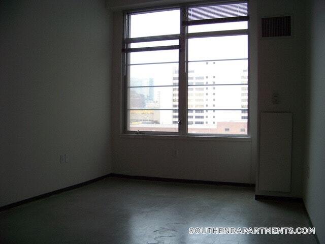 Building Photo - 160 E Berkeley St