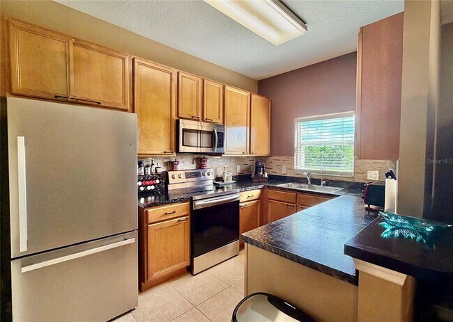 Building Photo - 1720 Retreat View Cir