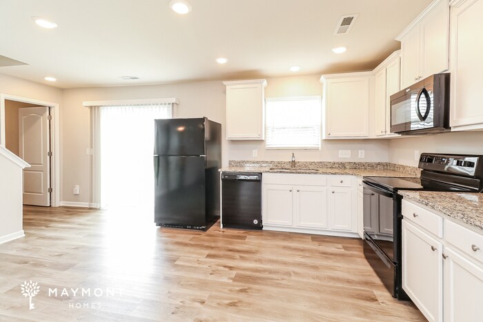 Building Photo - 4008 Everest Dr