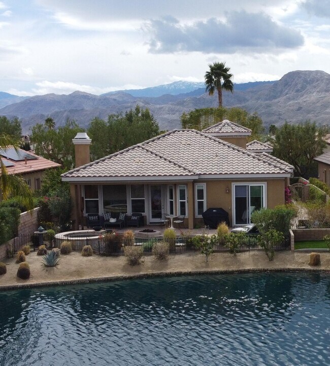 Building Photo - 6 Loch Ness Lake Ct