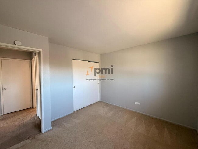 Building Photo - 111 Harrington Ave