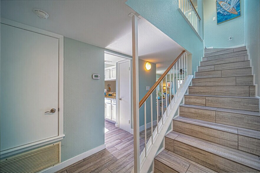 Building Photo - 1902 Bayhouse Dr