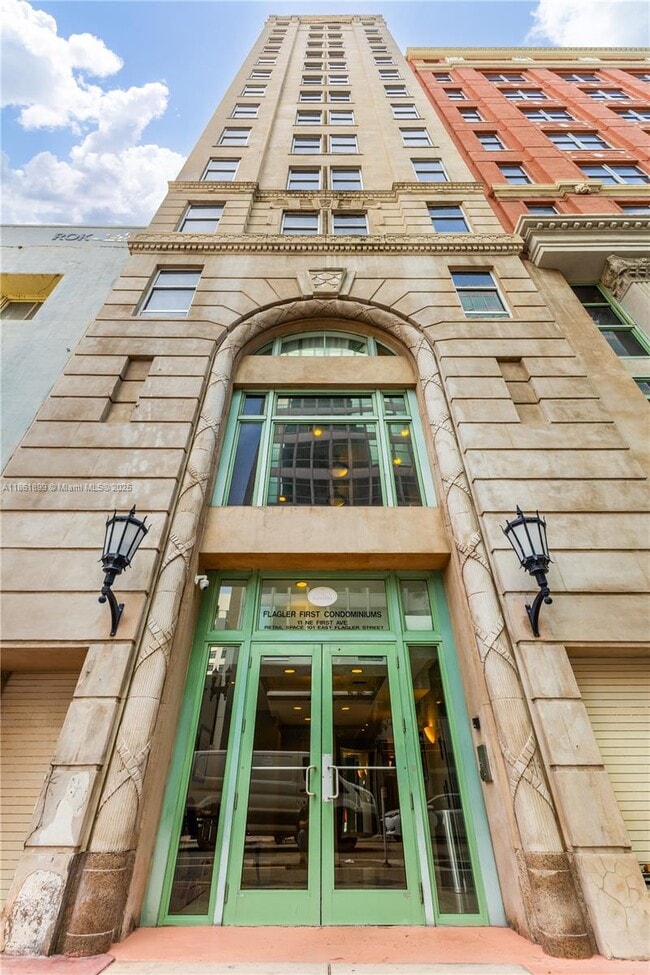 Building Photo - 111 E Flagler St