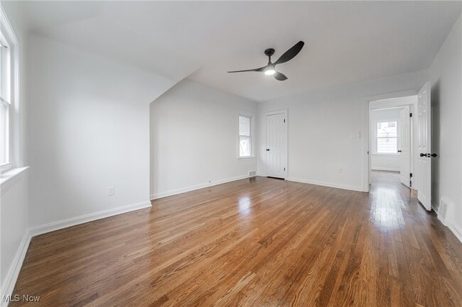 Building Photo - 1391 Avondale Rd