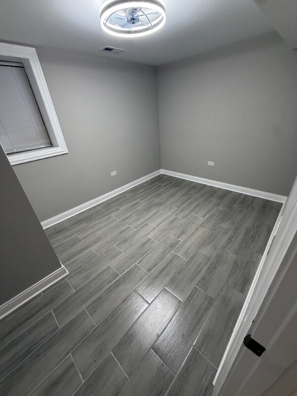 Building Photo - 8509 S Brandon Ave