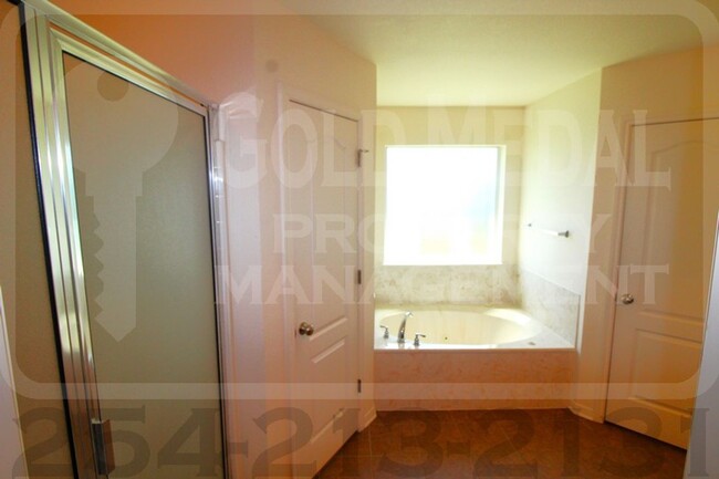 Building Photo - 3604 Llano Estacado Ct