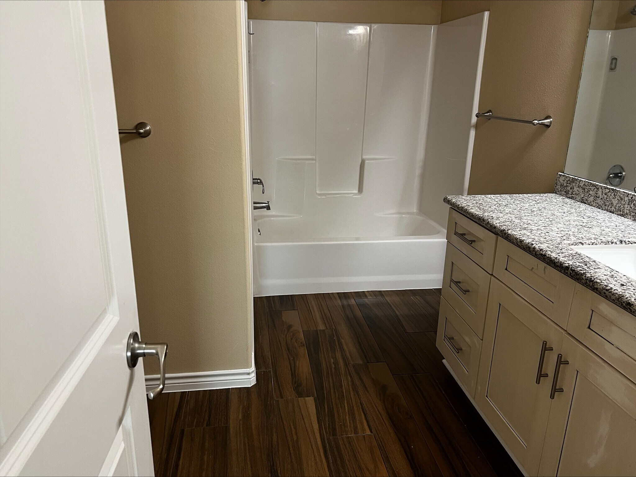 Building Photo - 2610 Saint Helena St