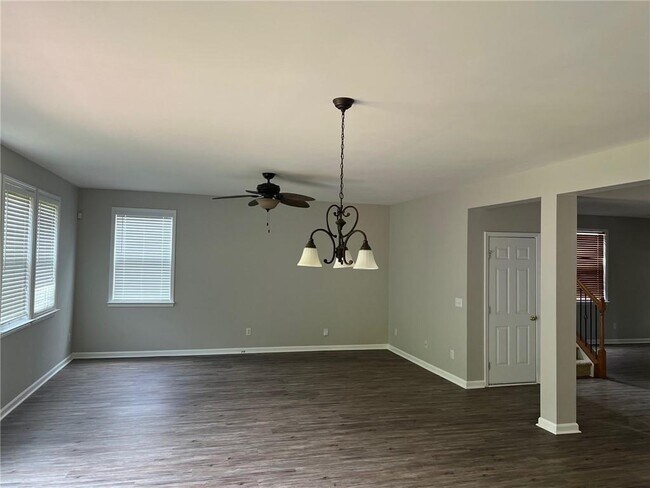 Building Photo - 152 Parkmont Ln