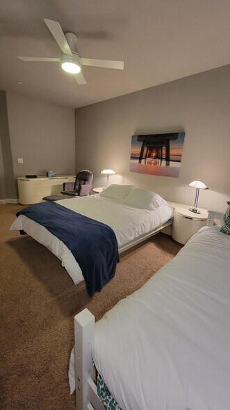 Building Photo - 1739 E Autumn Sage Ave