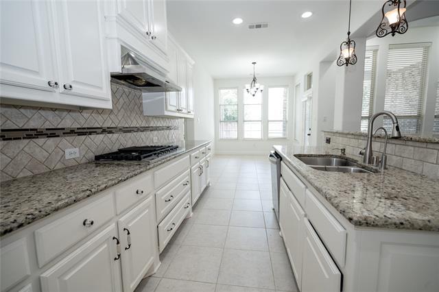 Building Photo - 13966 Clusterberry Dr