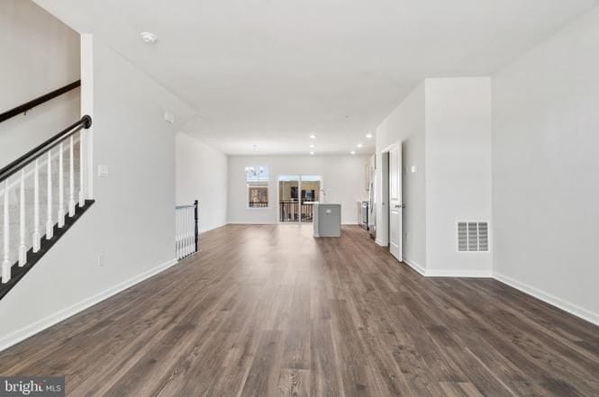 Building Photo - 7446 Fern Gully Way