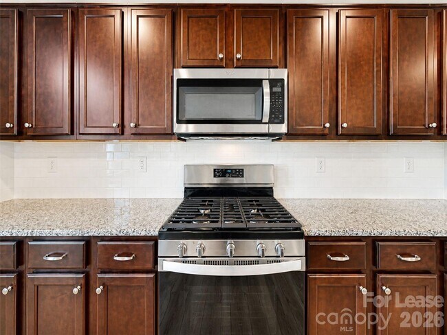 Building Photo - 5030 Markfield Ln