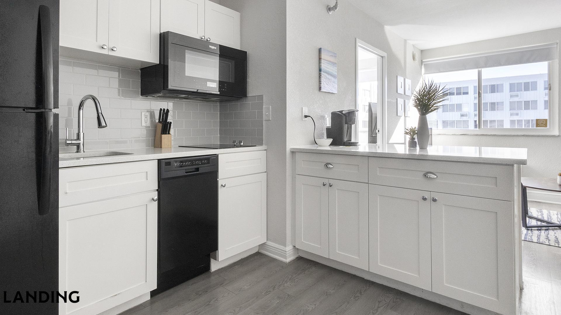 Building Photo - 305 Dr. M.L.K. Jr St S