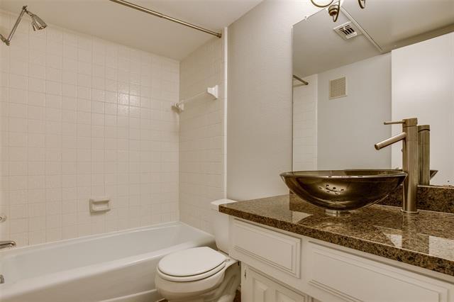 Building Photo - 4414 Buena Vista St