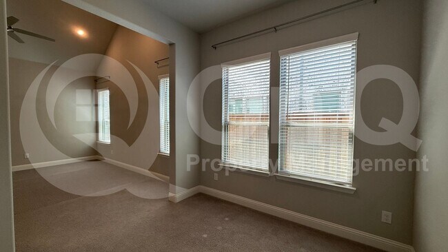 Building Photo - 3508 Covedale Blvd