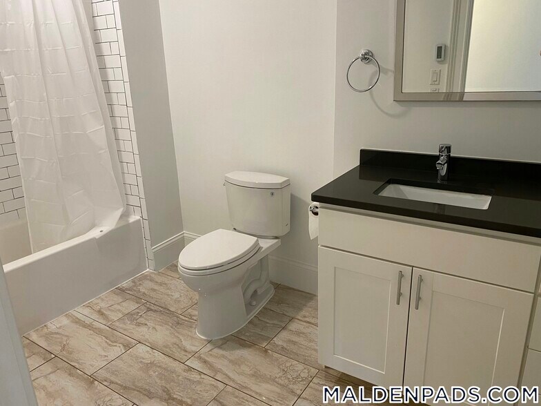 Building Photo - 134 Summer St