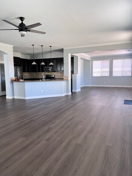 Building Photo - 29124 Meandering Cir