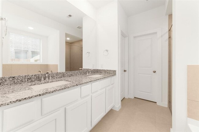Building Photo - 5014 Chestnut Orch Dr
