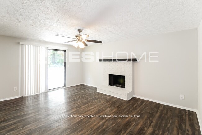 Building Photo - 5771 Singer Ct