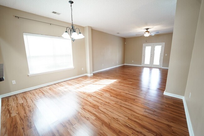 Building Photo - Coming Available!