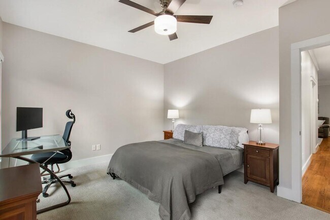 Building Photo - 782 Piedmont Way NE