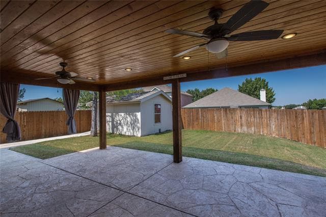 Building Photo - 8733 King Ranch Dr