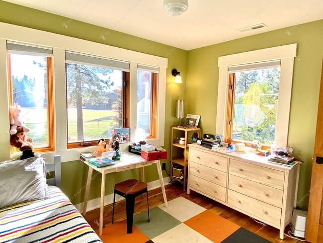 Building Photo - Unfurnished 4BR - 2.5BA NWX Corner Lot Pri...