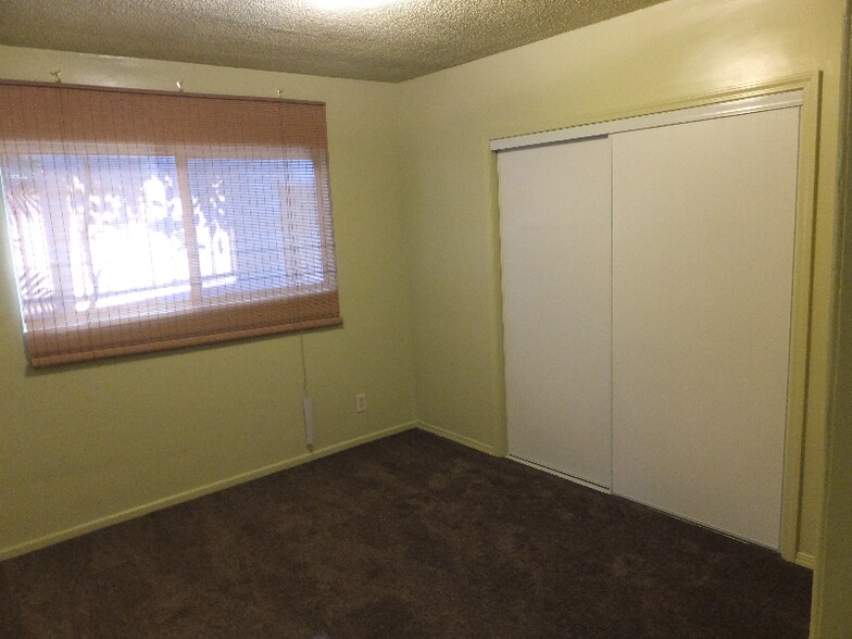 Building Photo - 5230 Long Beach Blvd