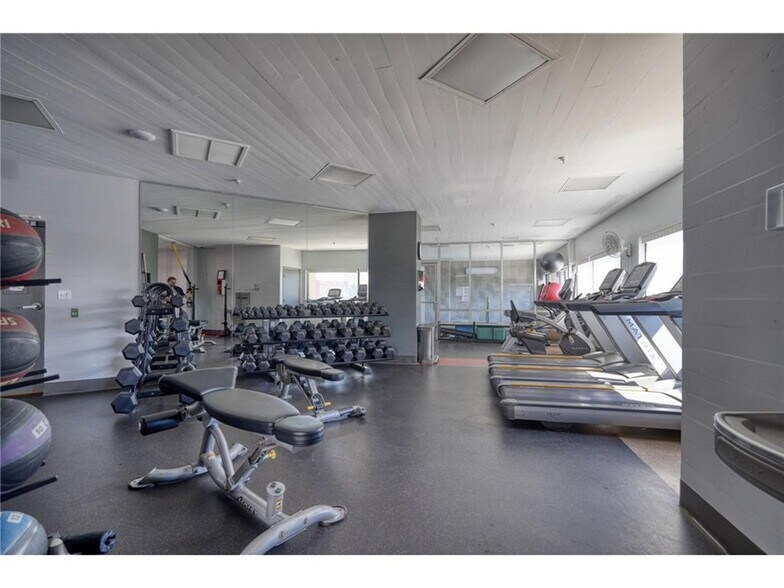 Building Photo - 121 Washington Ave S