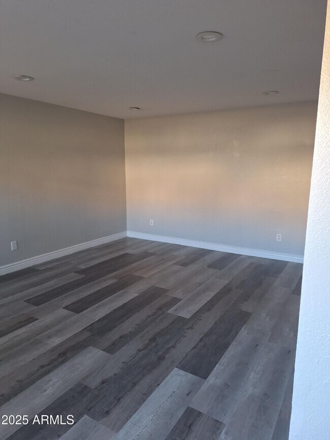 Building Photo - 2674 N 43rd Ave