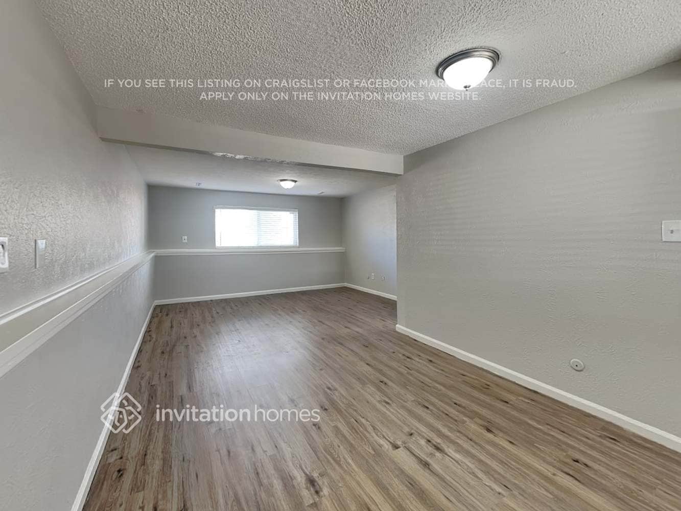 Building Photo - 3204 W 135th Ave