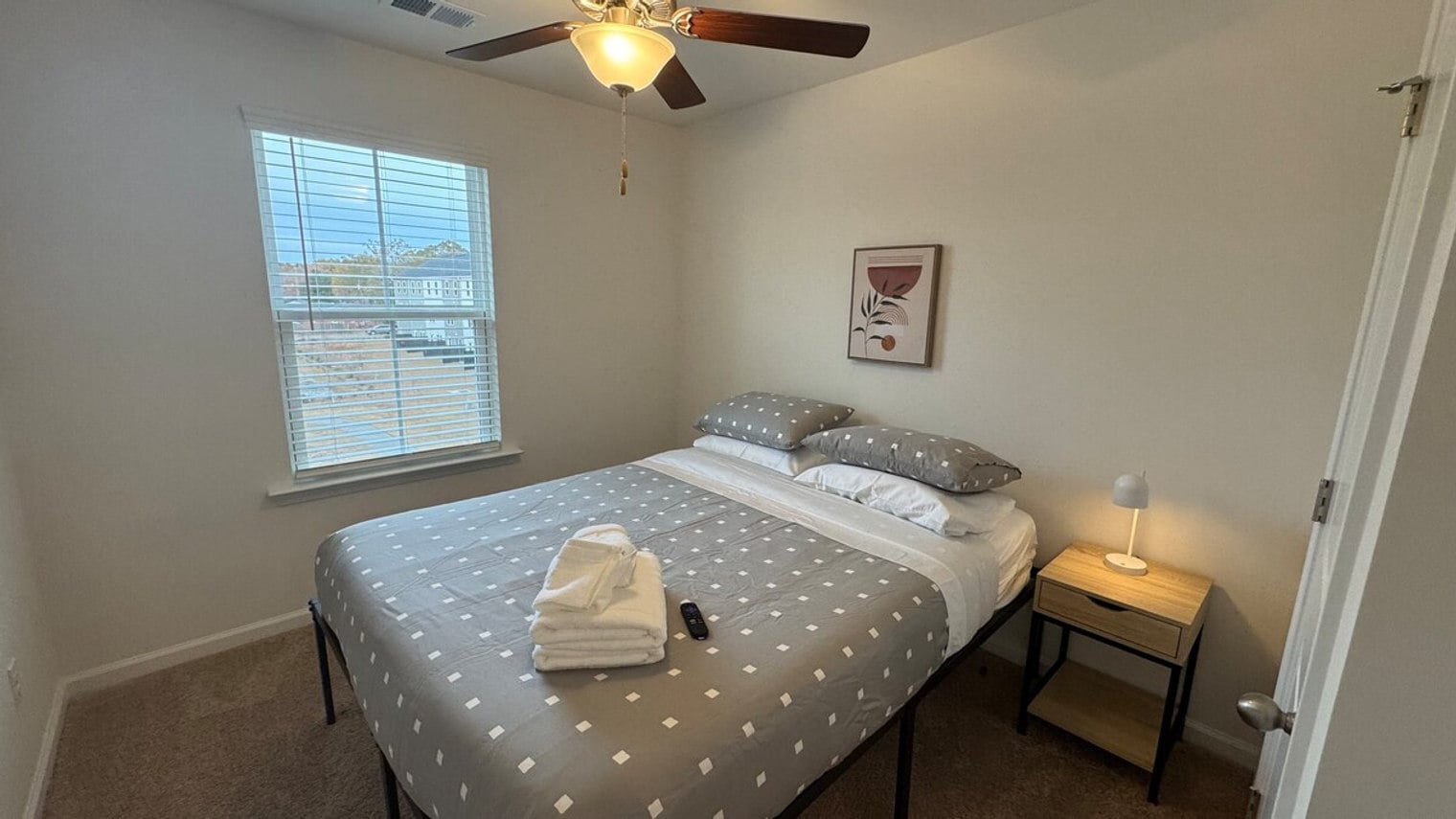 Building Photo - 134 Roxanne Dr