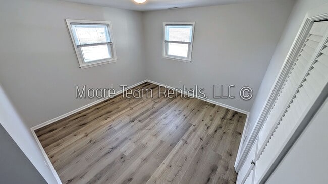 Building Photo - Spacious Updated Home on 1.6 Acres – Prime Location Near Arden, Fletcher & Mills River