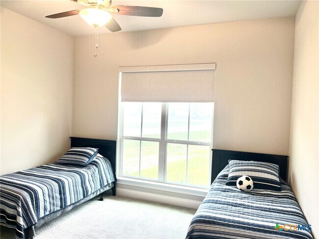 Building Photo - 1163 Trotter Ln