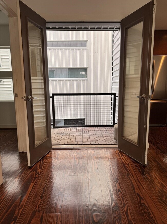 Building Photo - 317 Sydnor St