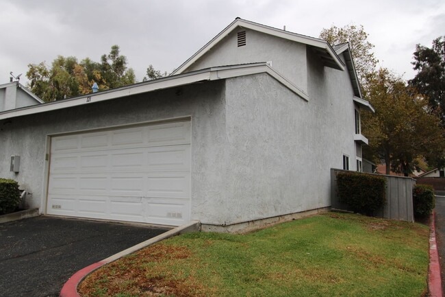 Building Photo - Two-Story 2-Bedroom Condo in North San Ber...