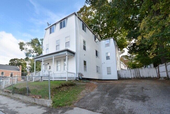 Building Photo - 23 Hawley St