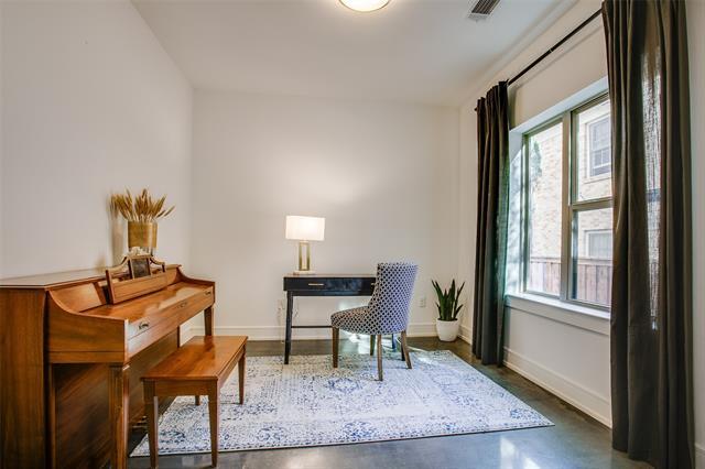 Building Photo - 5718 McCommas Blvd