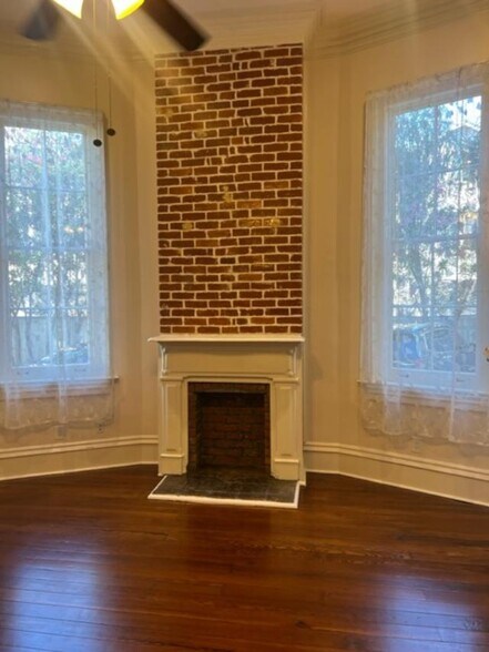 Building Photo - 1520 Josephine St
