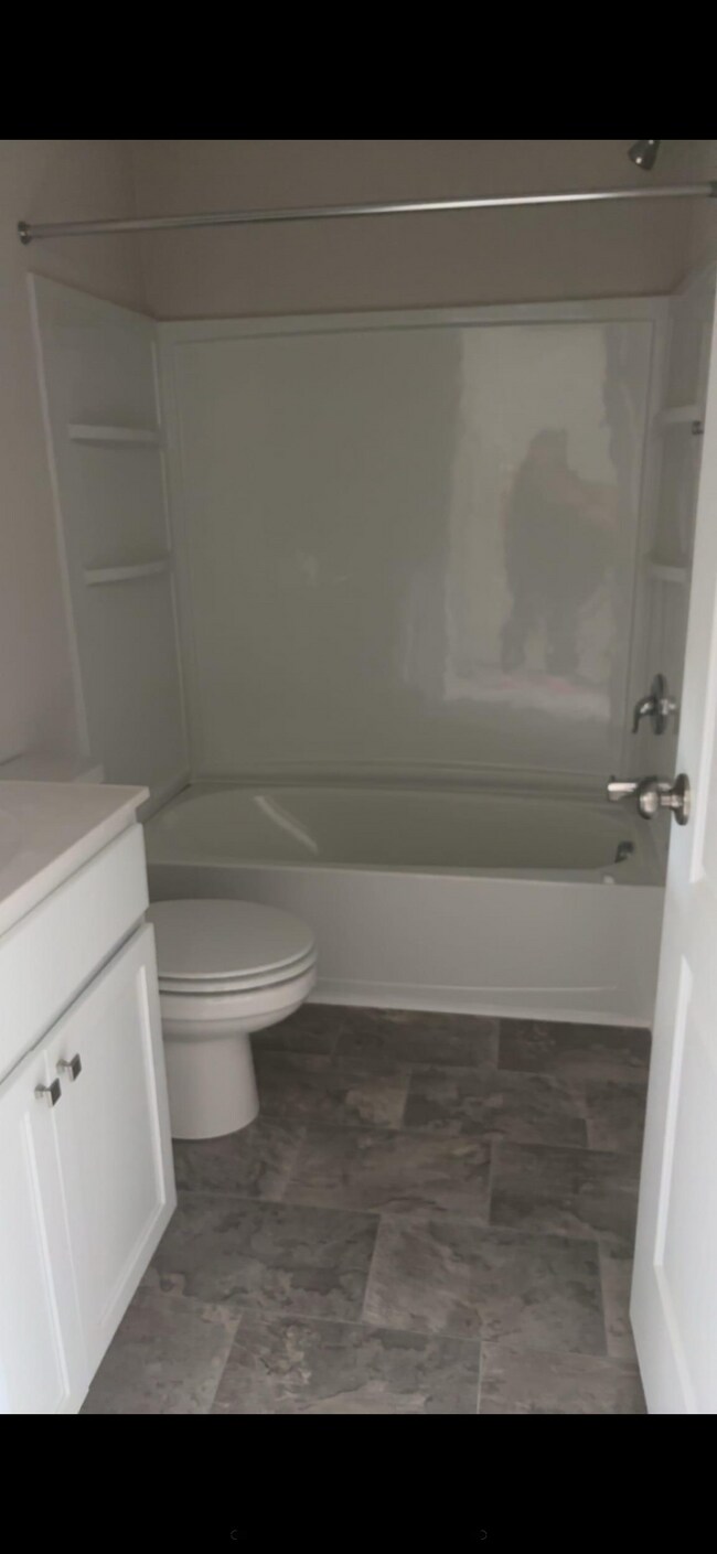 Building Photo - 3113 Burlington St